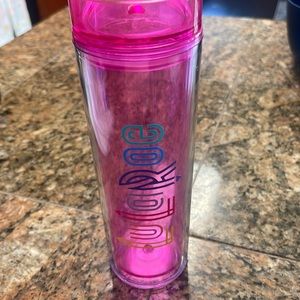 16oz LulaRoe water cup ($3 only when bundled)